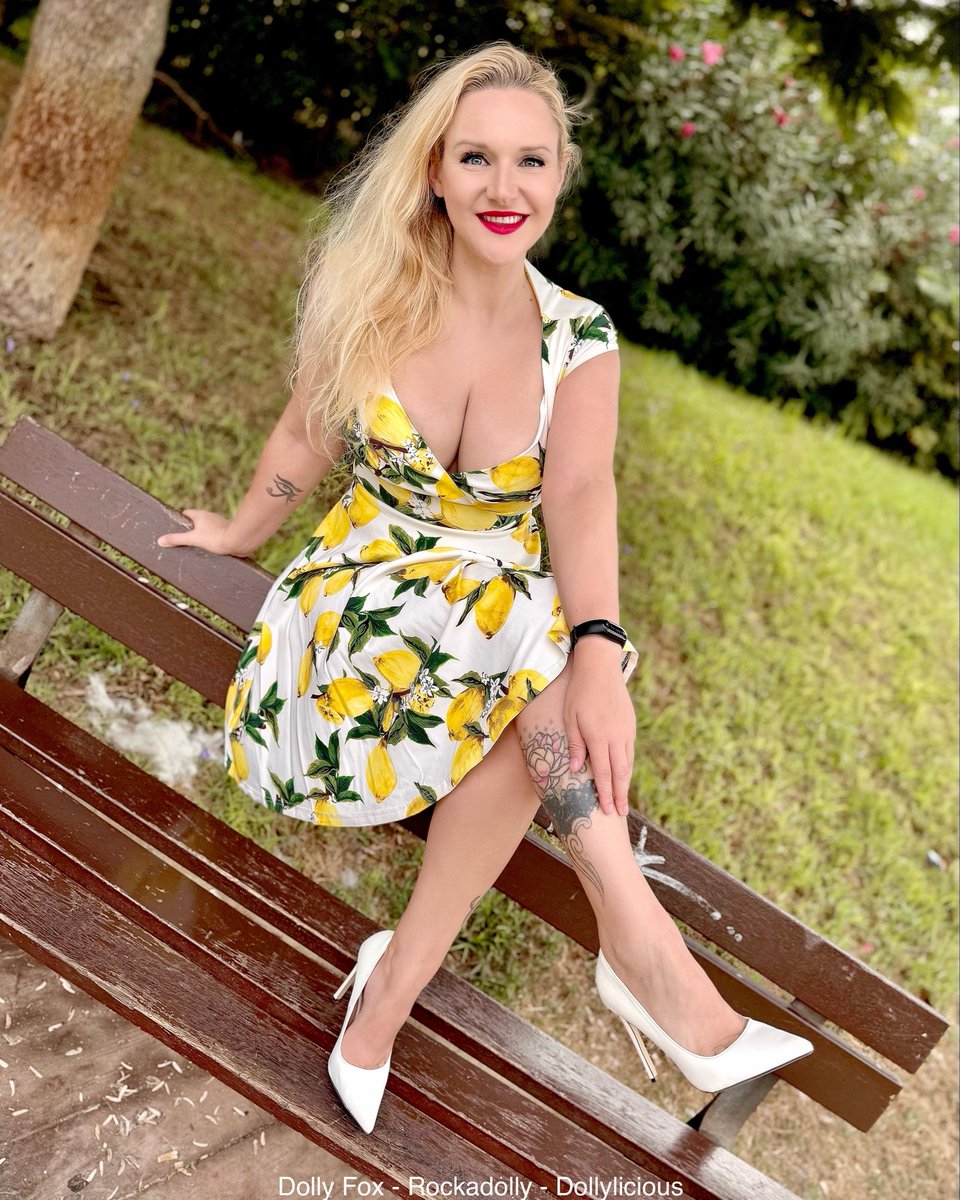 Let me be your sunshine on a grey day 💛