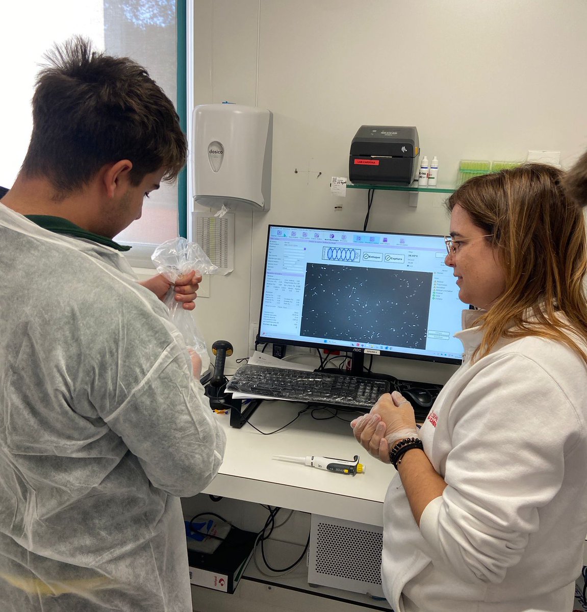 🐖🔬 L’alumnat del CFGS de Paisatgisme i Medi Rural s’ha arribat a <a href="/SemenCardona/">Semen Cardona</a>, una companyia internacional especialitzada en l’elaboració de dosi per a inseminació artificial porcina d’alt rendiment. 

🙌🏾 Molt agraïts per rebre’ns amb tanta predisposició un any més!