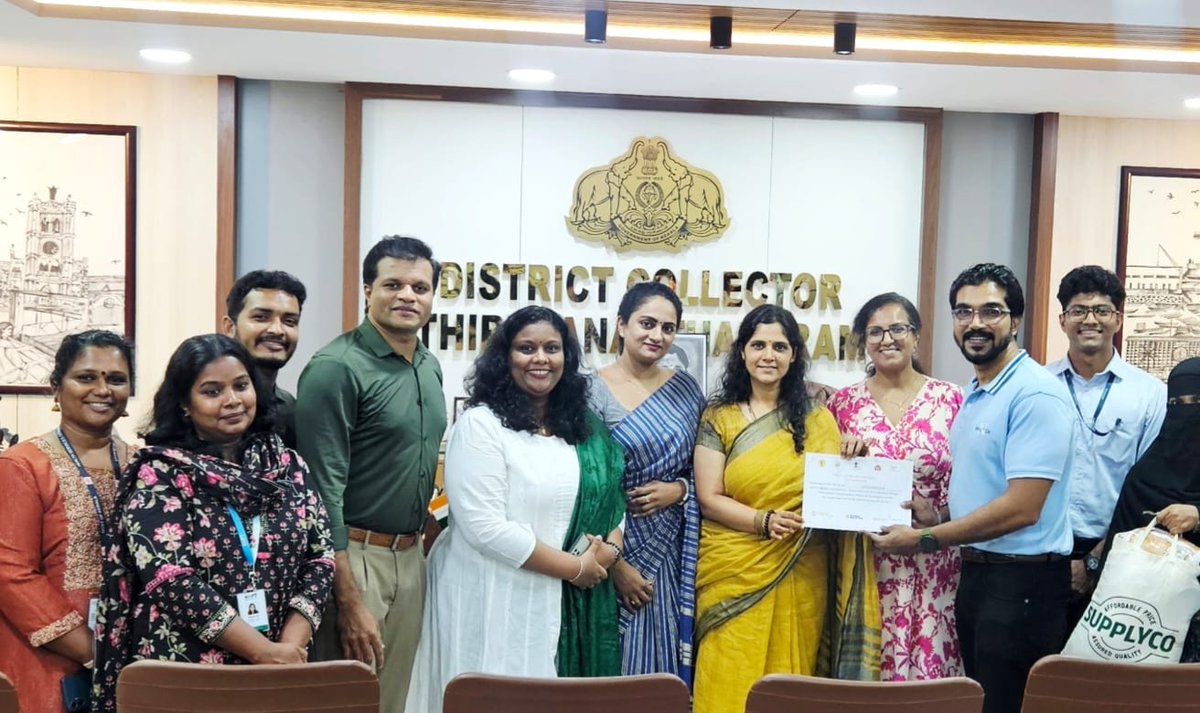 Trivandrum  Dist Collector Smt. Anu Kumari IAS honouring Nikshay Mitras - Visteon Company &amp; Young Indians for adopting 35 paediatric TB patients for 6 months with their generous nutritional support.

#TBMuktBharat
#TBHaregaDeshJeetega
#EndTBNow
#EndTBTogether
#tbmuktbharatabhiyan