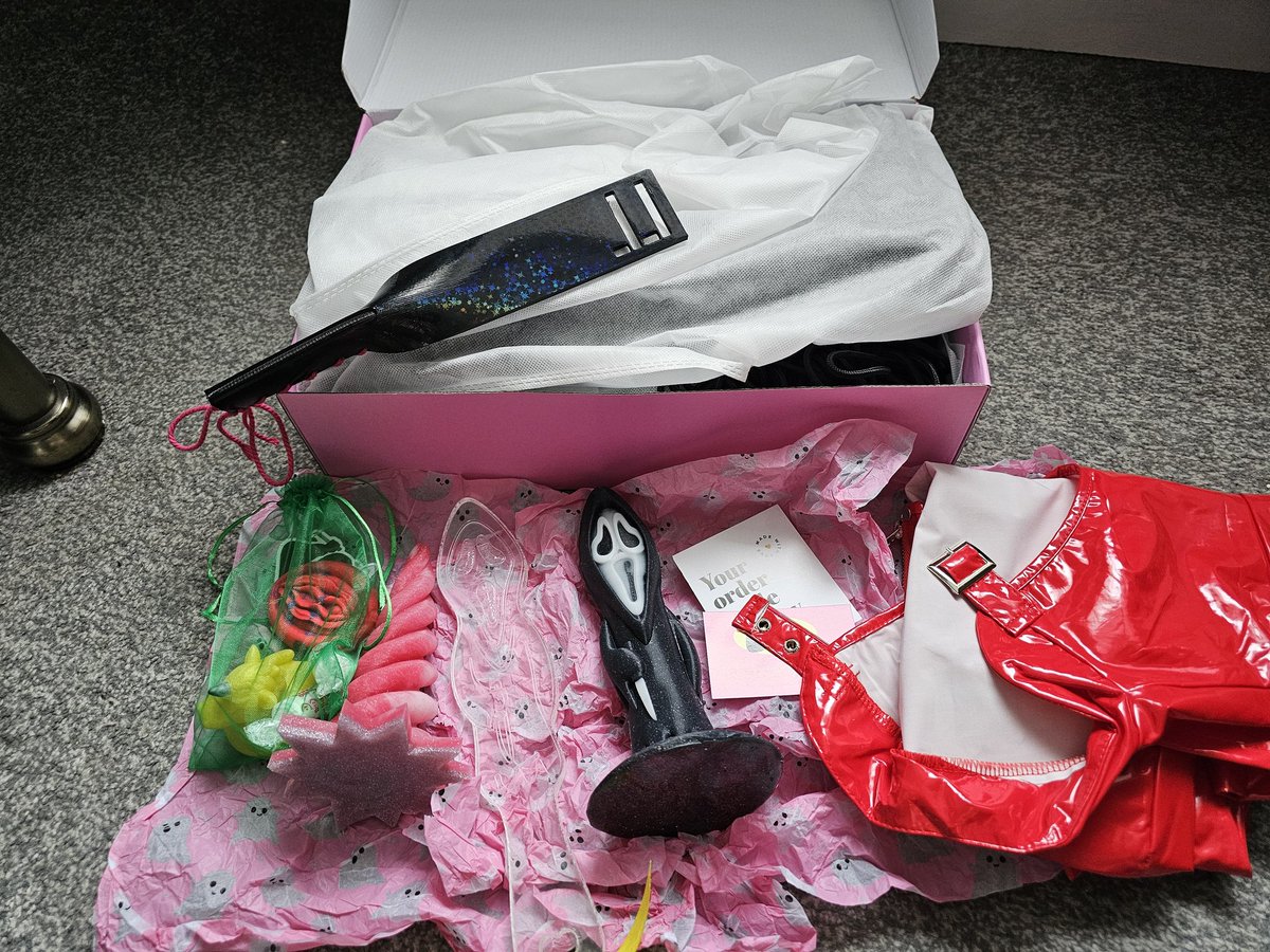 Look at all my gifts 

Boots and outfit from a loverly sub 
My satin slut brought me my scream paddle and dido from <a href="/PussyPunchToys/">Pussy Punch Toys</a> 
My personalised paddle from <a href="/P_CREATIONS_/">Personalised Sex Toys</a> 

Can't wait to show more pictures of me with them 😏