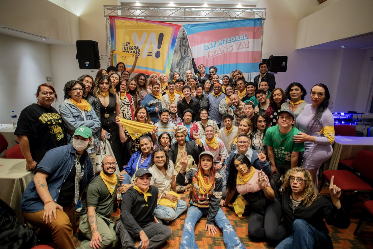 LigaSaludTrans's tweet image. Seguimos firmes, desde cada territorio, construyendo una Colombia en paz, donde nuestras las vidas trans sean reconocidas, respetadas y celebradas.

🏳️‍⚧️Por Sara y por todas las personas trans a las que les han querido cortar las alas. Hoy decimos: #LeySaraMillerey