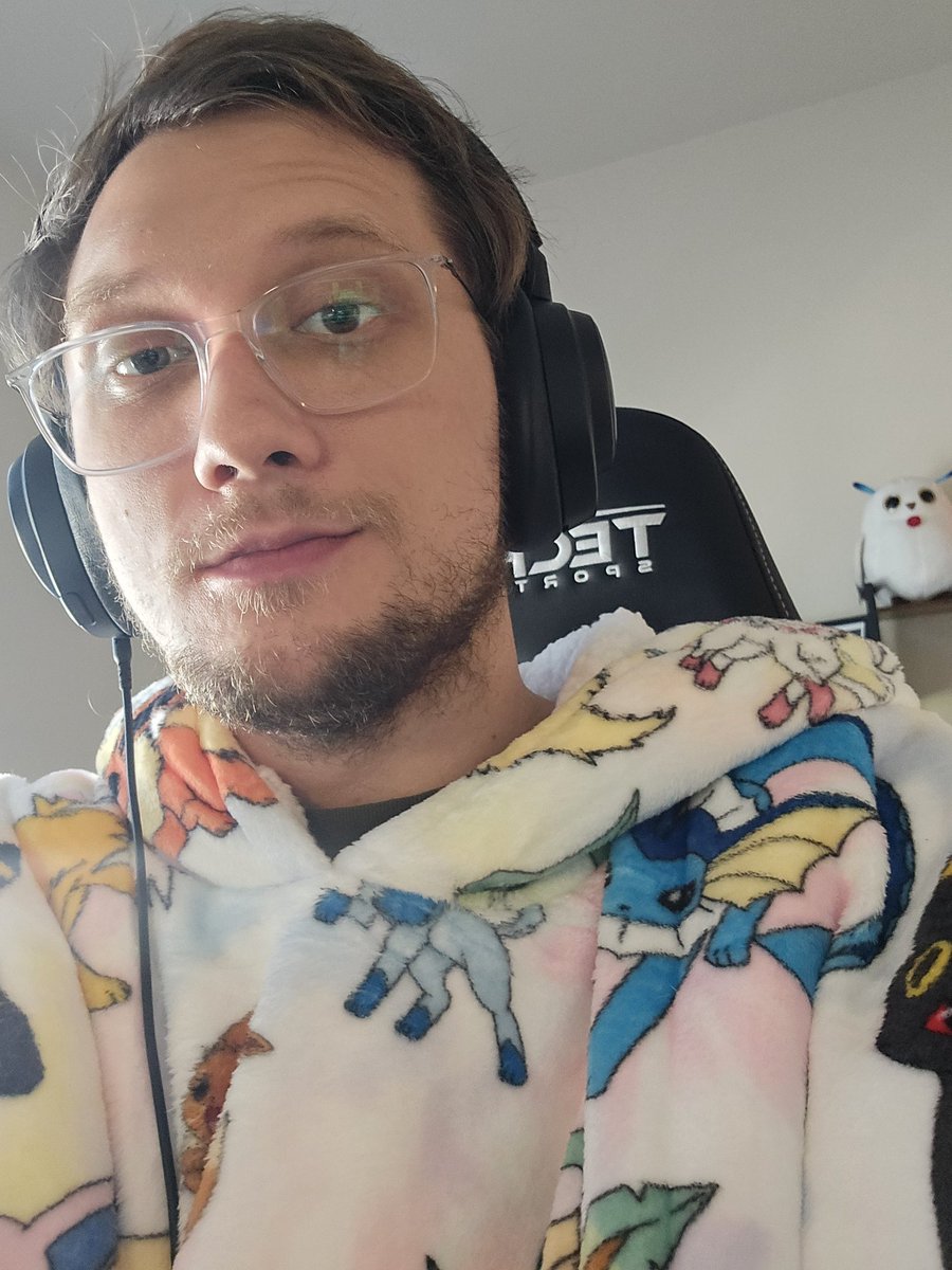 Live on the purple app hunting for a shiny piplup ❤️ would love to see you there!