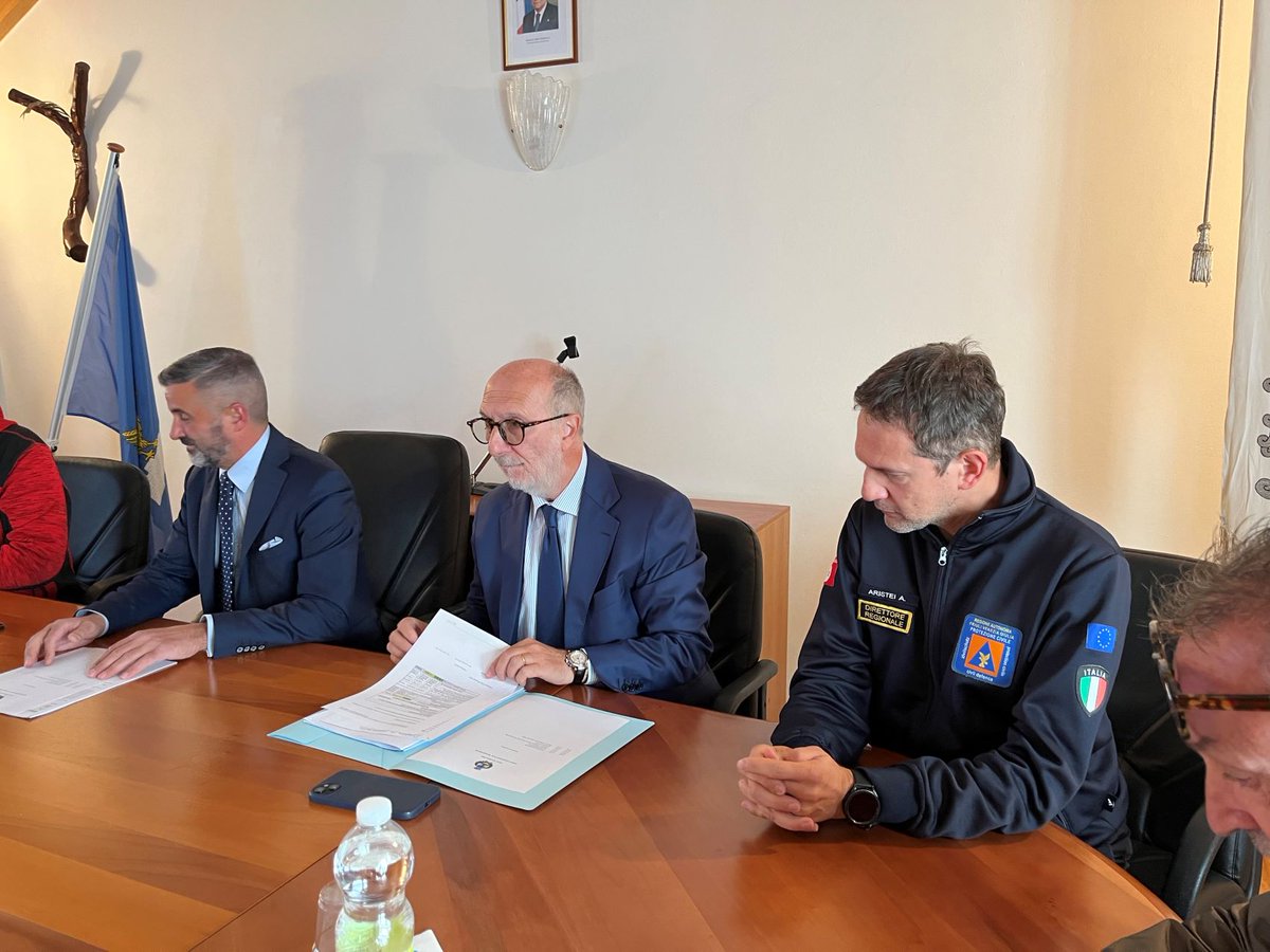 "Nelle zone sconnesse di #Lauco la Protezione civile di #RegioneFVG installerà un nuovo sistema che assicurerà connessione dati e chiamate via  WhatsApp, fondamentale per contattare i soccorsi". Così l'assessore <a href="/Riccardi_FVG/">Riccardo Riccardi</a> 
👉tinyurl.com/4u9cmu9m