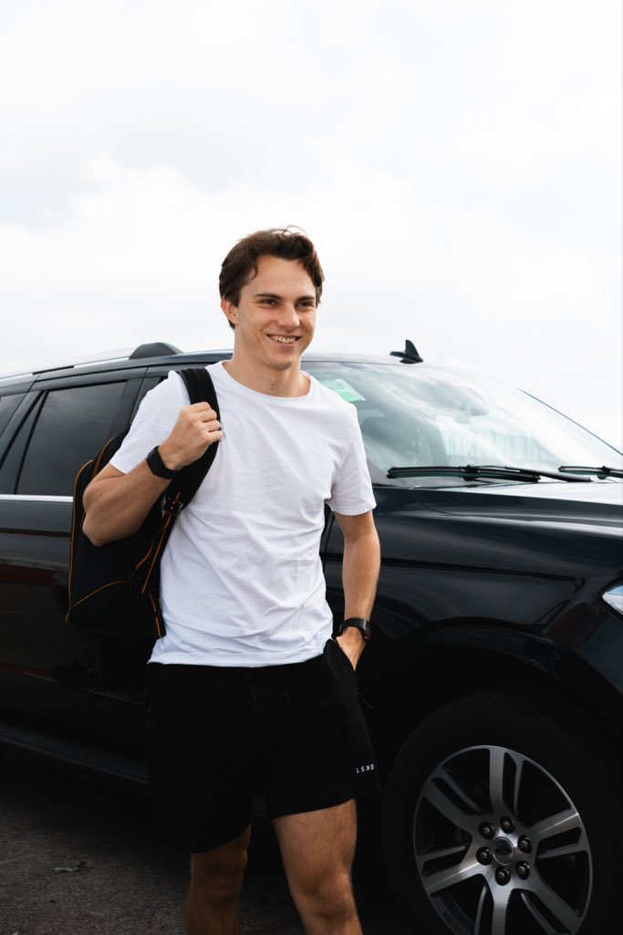 Happy to be back 😎

#McLaren | #USGP 🇺🇸