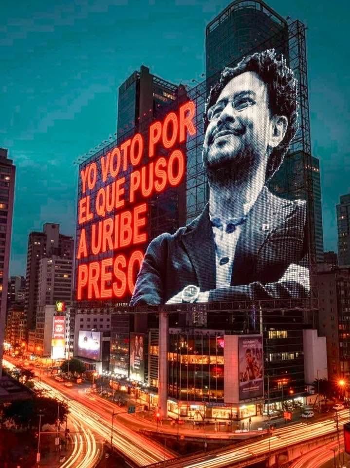 Memes Universidad Nacional tweet media