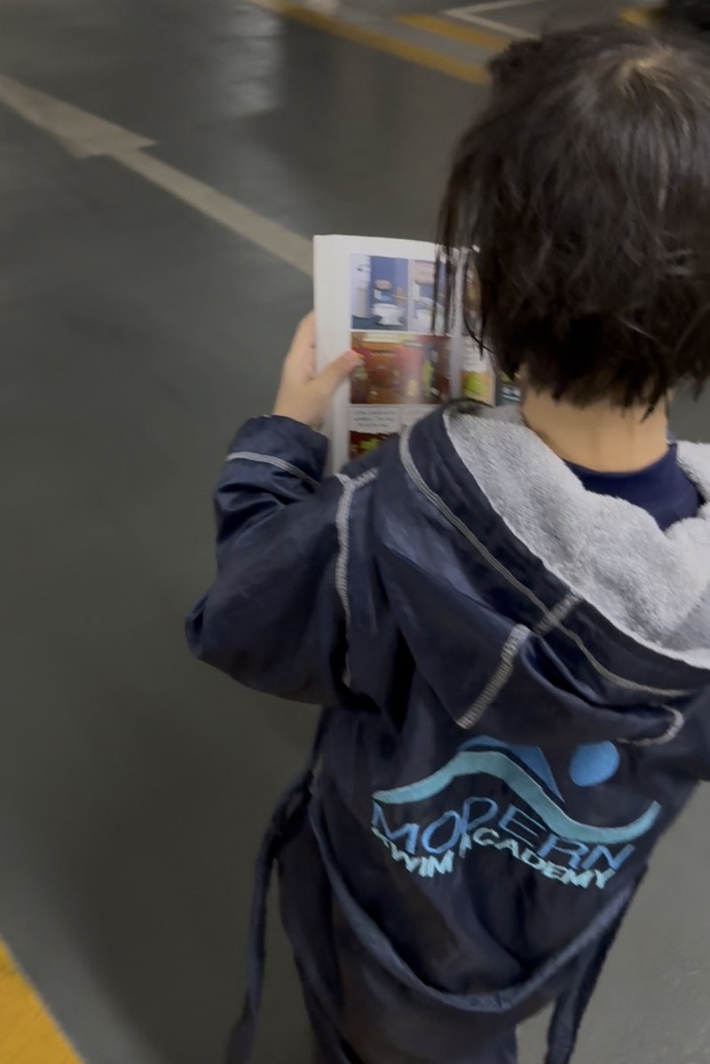 Only 32.7% of people say they enjoy reading — the lowest in 20 years.
social media, short videos, and instant dopamine have changed how our brains seek stories.
But books still build focus, empathy, and imagination — things no algorithm can replace.
On the way back from swimming