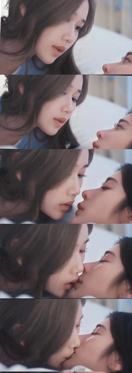 only4lingorm's tweet photo. Even though I’ve only watched three episodes, I honestly think this is the best GL Thai series I’ve ever seen. The script, the cinematography, the character development, and the acting — everything is on another level. It’s truly outstanding in every aspect.
#LoveDesignEP3 https://t.co/ls8Uupqgu6