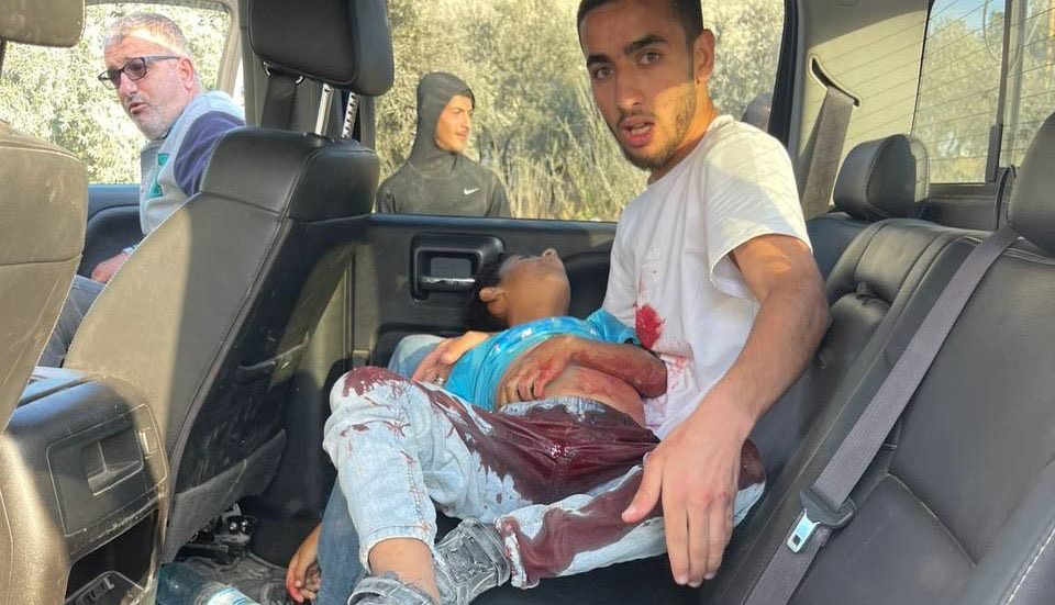 MustafaBarghou1's tweet photo. Today the Israeli army shot and killed the 11 year old Palestinian child Muhammad Bahjat Alhalaq in the village of Reihyeh (الريحية) near the city of  Yatta in the Hebron district.
Alhalaq is the 115th Palestinian child to be killed by Israel in the West Bank since October 2023. https://t.co/AQM4yEVh1T