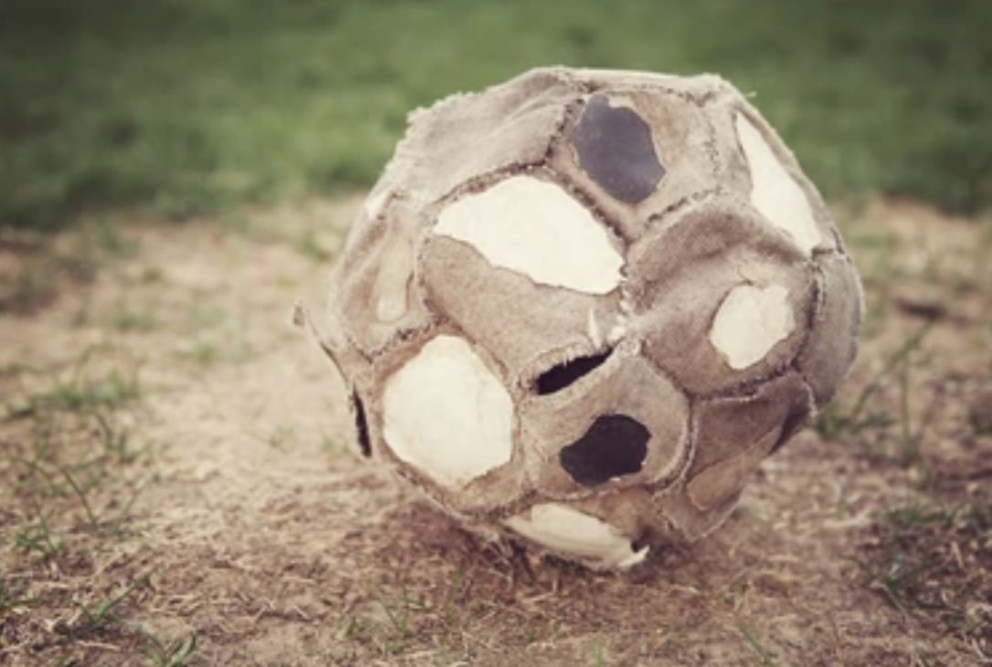No sabes lo que es jugar al fútbol si nunca tuviste una pelota como esta..

#UCL #ChampionsLeague