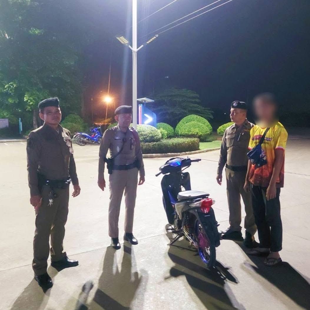 PoliceBang74402's tweet photo. ออกตรวจจับรถท่อเสียงดัง
#ไปเปลี่ยนปรับปรุงกันนะครับเราใจดีเสมอ https://t.co/484SM6sXlr