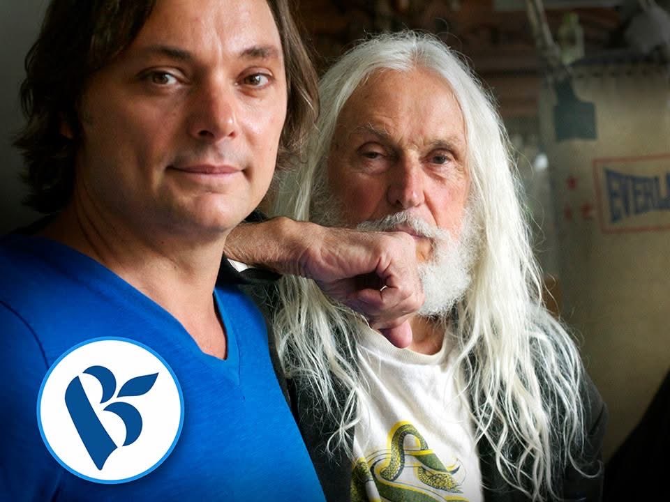 Claude André (@claud_andre) on Twitter photo En 2015, j’ai eu le privilège de porter les couleurs du Bloc Québécois sous la direction de Gilles Duceppe, avec l’appui du cher Armand Vaillancourt, patriote et ami. En 2019, j’ai repris le flambeau avec la même conviction : celle du Québec francophone, libre et pleinement En 2015, j’ai eu le privilège de porter les couleurs du Bloc Québécois sous la direction de Gilles Duceppe, avec l’appui du cher Armand Vaillancourt, patriote et ami. En 2019, j’ai repris le flambeau avec la même conviction : celle du Québec francophone, libre et pleinement