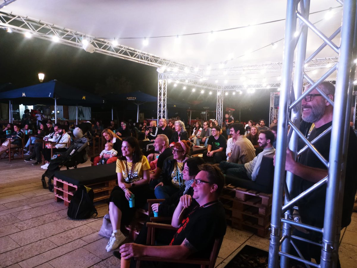 Festival B-Retina (@bretinafestival) on Twitter photo Ha estat un plaer compartir la presentació dels nostres FANTASCURTS a <a href="/sitgesfestival/">Sitges Film Festival</a> amb Joan Benttalle i Max Calvera directors dels curts GILIPOLLAS i AL NADAL TOCA FUSTA. Ha estat un plaer compartir la presentació dels nostres FANTASCURTS a <a href="/sitgesfestival/">Sitges Film Festival</a> amb Joan Benttalle i Max Calvera directors dels curts GILIPOLLAS i AL NADAL TOCA FUSTA.