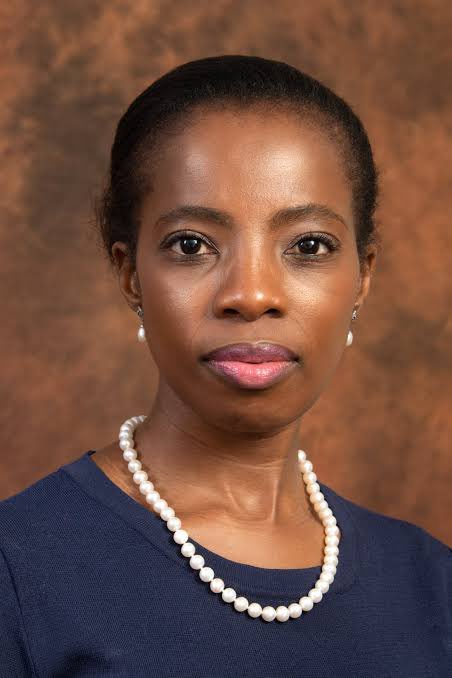 Mopedi_015's tweet image. Her quietness is so loud. #PublicProtector
#ADHOCcommitee
#MadlangaCommission