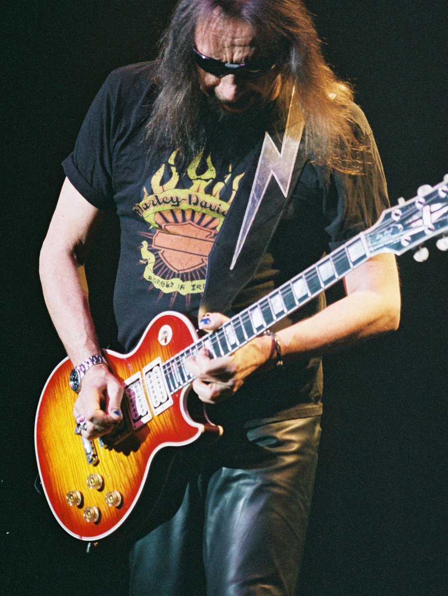 Mitch Lafon tweet media