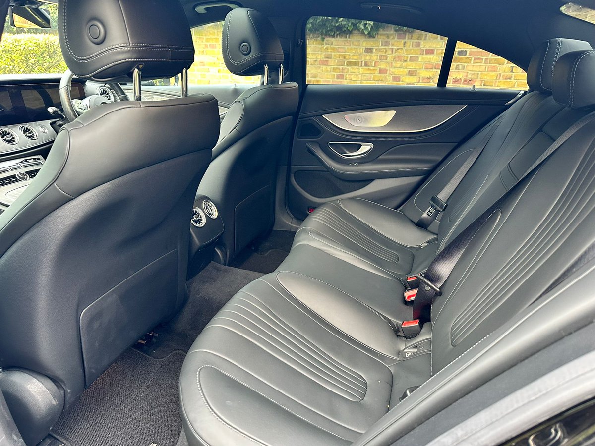 UKRoadrunner1's tweet photo. The Mercedes-Benz CLS450’s black interior exudes sophistication. From its premium leather seats to the ambient lighting that sets the perfect mood for every drive.

📲 WhatsApp/Call: +44 7850 064 725 | +254 111 268 630
📩 Email: sales@ukroadrunner.co.uk
🔗 https://t.co/NMQaiZdTWn https://t.co/vhZrFoTulH
