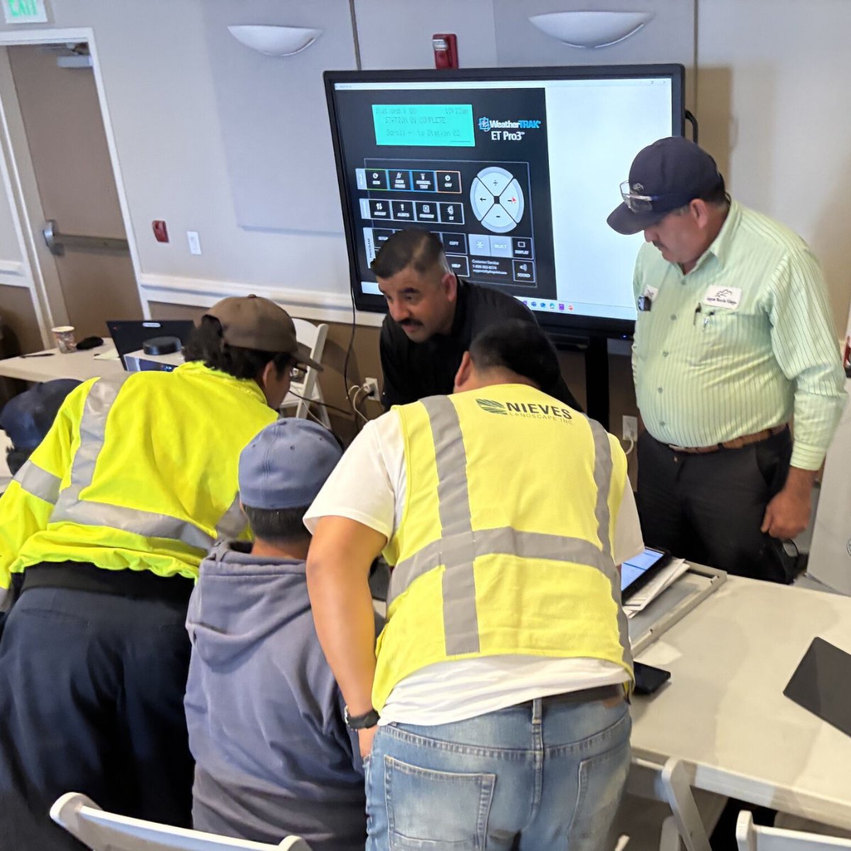 #throwback to two large trainings in the City of Rancho Cucamunga, and Mission Viejo. The Spanish rooms were bigger than the English rooms.

Thanks to those who make time to join us and to our awesome partners at SiteOne Landscape Supply and #TeamAwesome with the ICAC!