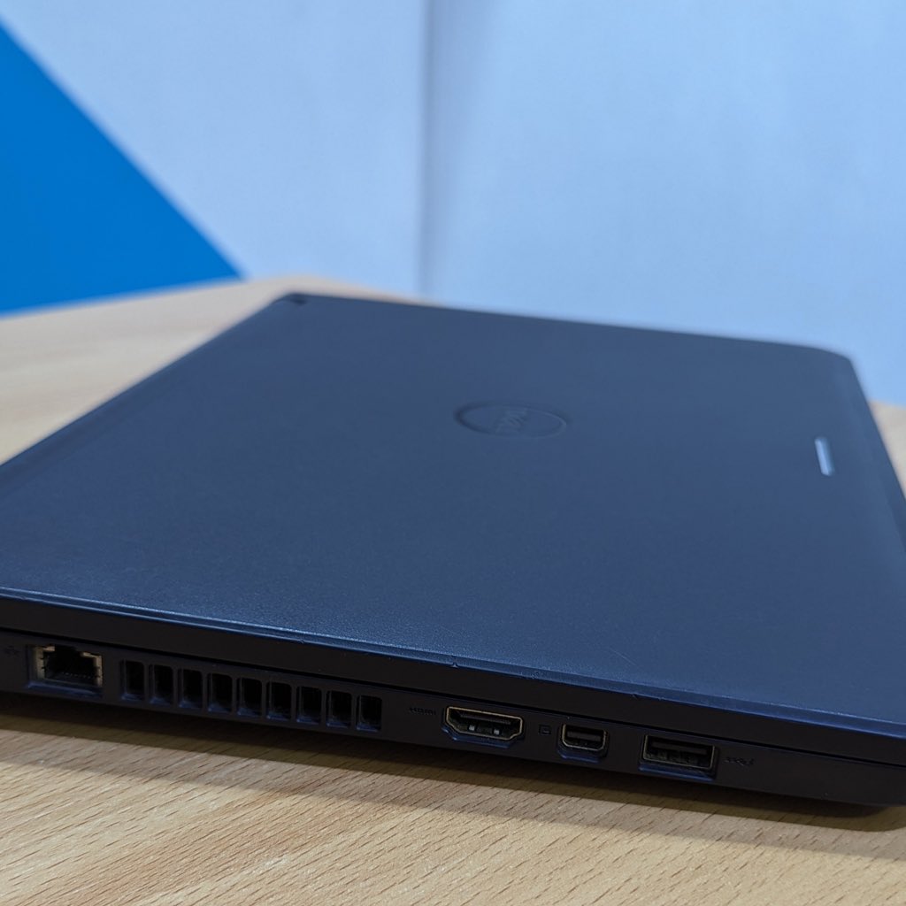 TrendworksUg's tweet photo. You won’t believe the prices on these machines. 💻 Call or WhatsApp +256 771825479 while stock still lasts. #thetrendworks #laptops https://t.co/KrV6vxjVXy