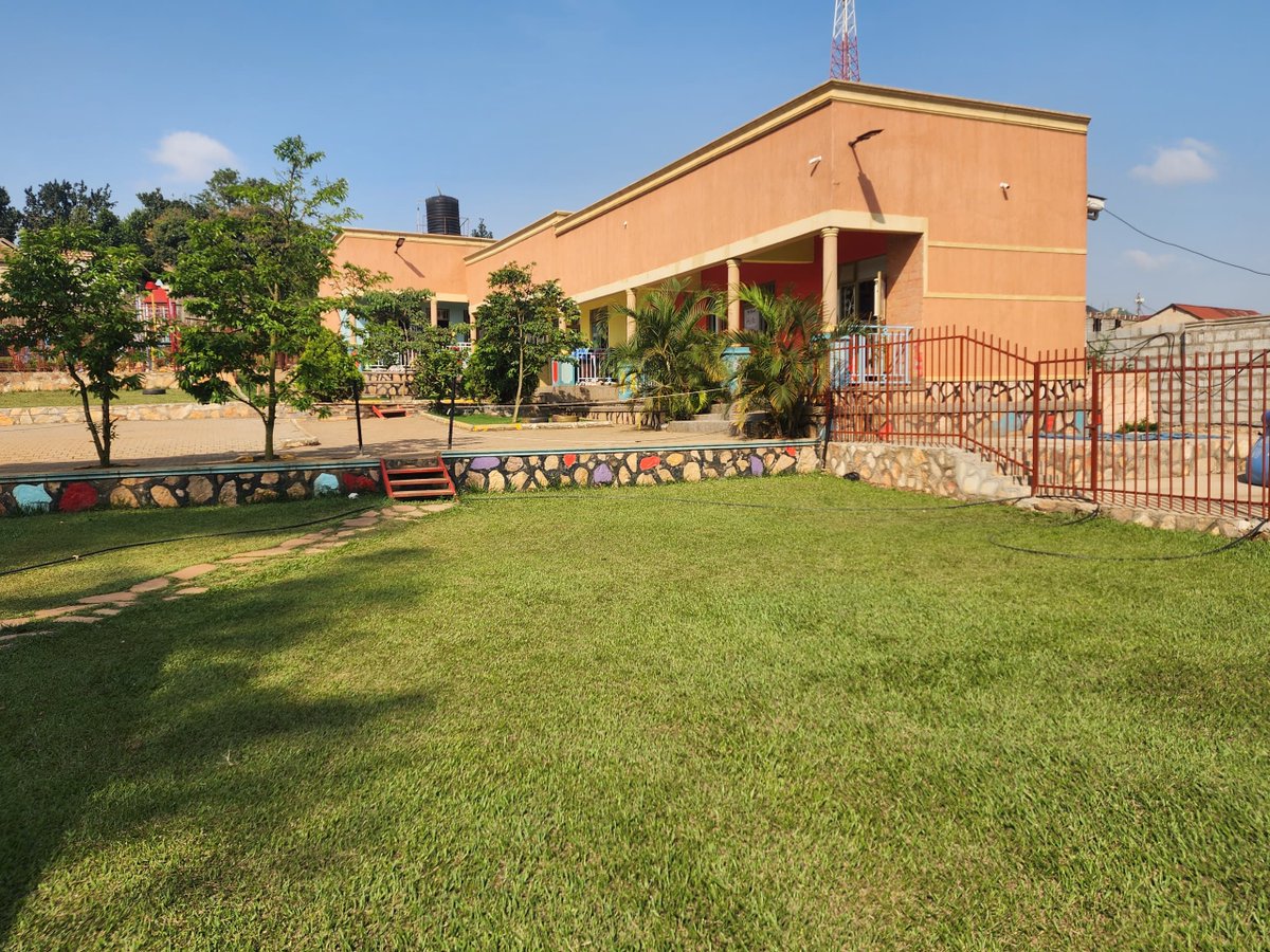 Springvillejr's tweet image. 🌿 Springville Junior School — nurturing young minds and a greener planet. 💚