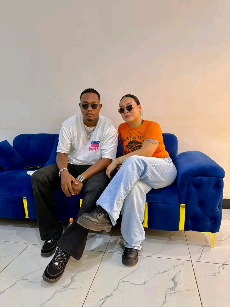 Teddy Makadi - Missing You❤️

Audio: amatizambiri.com/teddy-makadi-w…

Video: youtu.be/zdACms9t70Y?si…