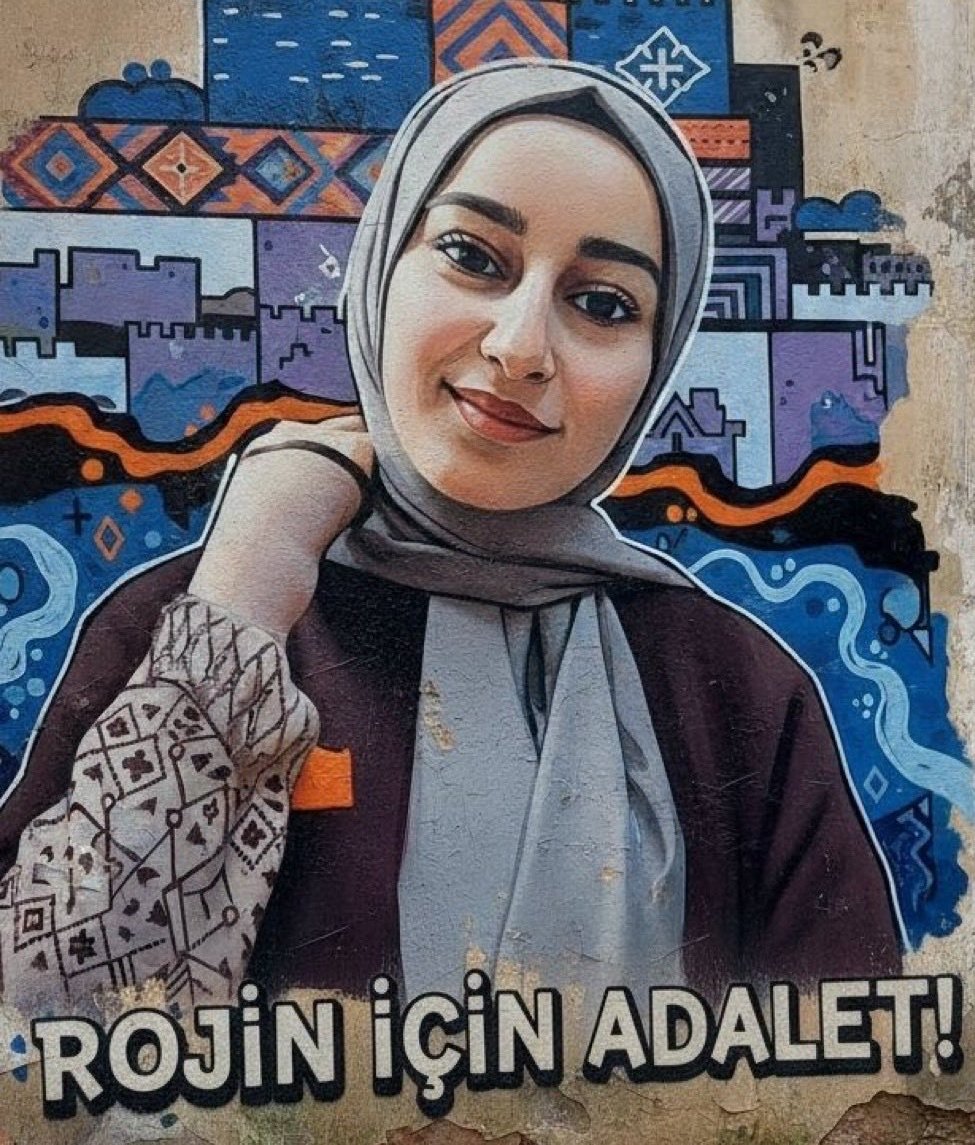 DemirFerit62's tweet photo. Binlerce defa dedik bir daha diyoruz. Rojin Kabaiş cinayete kurban gitti...
Rojin Kabaiş soruşturmasında neden bir tek gözaltı işlemi yok?
Rojin Kabaiş soruşturmasında gizlilik kararı neden kaldırılmıyor?
Şimdi hep birlikte bir daha soralım; 
Rojin'in cansın bedenindeki 2 ayrı erkek DNA'sı kimlere ait?
Rojin'in katilleri kim?

#RojinİçinAdalet