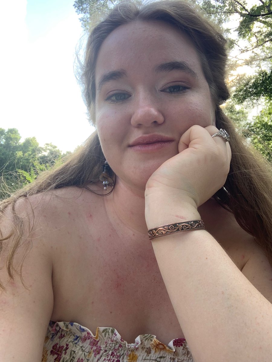 Hi I’m Joy and my toxic traits are

~ turning everything I write into a series 
~ thinking tea &amp; snacks are a REQUIREMENT while editing
~ being afraid of semicolons ;(
~ overwriting, then deleting 20k, only for AT LEAST 50% to wiggle back in somewhere else