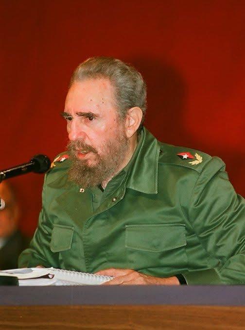 Fidel: “No hay hombres importantes, no hay hombres grandes; hay ideas importantes, hay ideas grandes. Esas son las que han guiado a la humanidad y al progreso humano a lo largo de la historia”.
#LaHabanaViveEnMí