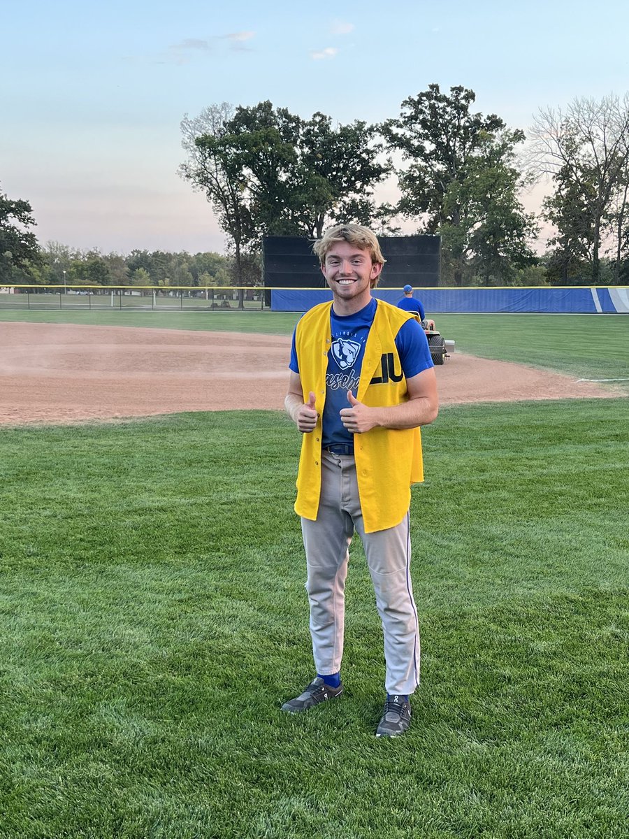 EIU Baseball (@eiu_baseball) on Twitter photo Gamers of the day for our past two days of intrasquads..
FR RHP Jarrett Kinder
SO OF Jake Ottensmeier Gamers of the day for our past two days of intrasquads..
FR RHP Jarrett Kinder
SO OF Jake Ottensmeier