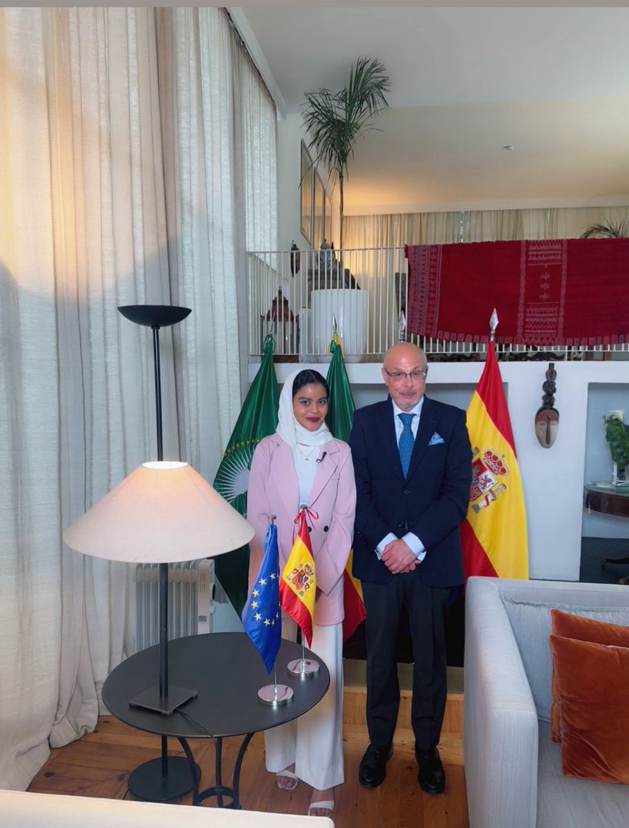 Hoy hemos recibido en la Embajada a nuestros amigos de <a href="/fanatelevision/">Fana Media Corporation S.C. (FMC)</a> para difundir la imagen de 🇪🇸 en Etiopia 🇪🇹.
🤝🤝🤝