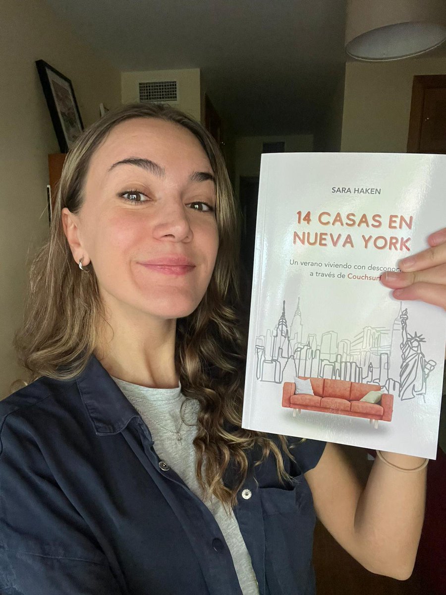 guia_ny's tweet photo. ¿Te imaginas vivir 4 meses en casas de desconocidos en Nueva York? 🗽 Eso es lo que hizo Sara Haken, y lo cuenta en un divertido libro lleno de anécdotas y experiencias que la próxima semana presenta en Madrid.
#NuevaYork #LibrosRecomendados https://t.co/rG2GoW5wAF