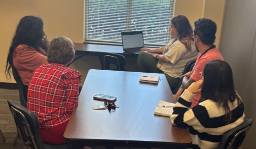 UCPS_ESL's tweet photo. October #ESLPLC! ESL Teachers sharing their favorite resources: @ElliiLearning, @nearpod and @duolingo for Schools. Cannot wait to see what we learn next month. @UCPSNC @AGHoulihan @Hemalalwani3 #TeamUCPS https://t.co/zhK7ozP4hA