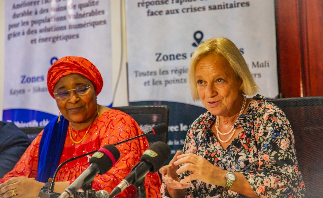 omsmali's tweet photo. 🇲🇱Grâce au soutien de l’@eu_echo, @WHOMali renforce les systèmes nationaux d’Équipes Médicales d’Urgence (EMU) pour une meilleure préparation et réponse aux urgences sanitaires dans les contextes humanitaires. Objectif : une riposte rapide, structurée et efficace. #Santé #Urgence https://t.co/l9R2lY2nAd