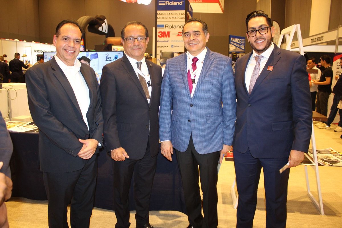 Q Media Digital tweet media