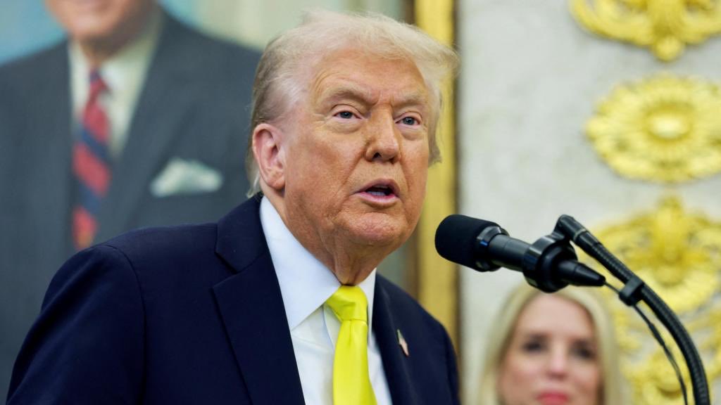 Maks_NAFO_FELLA's tweet image. 🇺🇸 White House: Putin and I will then meet in Budapest to seek an end to the war.
Trump thinks it is still possible to get Putin and Zelensky together.
Trump will try to move the ball forward for peace in Ukraine. Trump feels like progress was made on call with Putin.