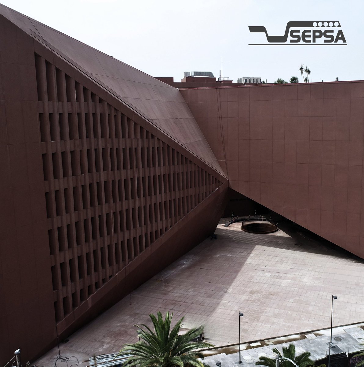 SEPSACV's tweet photo. 🏗️✨ Archivo General Agrario – Ciudad de México.
Participación de SEPSA Prefabricados en la fabricación e instalación de elementos de concreto con la más alta calidad y precisión. 💪🏢

#sepsa #prefabricados #ingcivil #construccion #obra #arq #arquitetura #precast https://t.co/AopNrrUFq6
