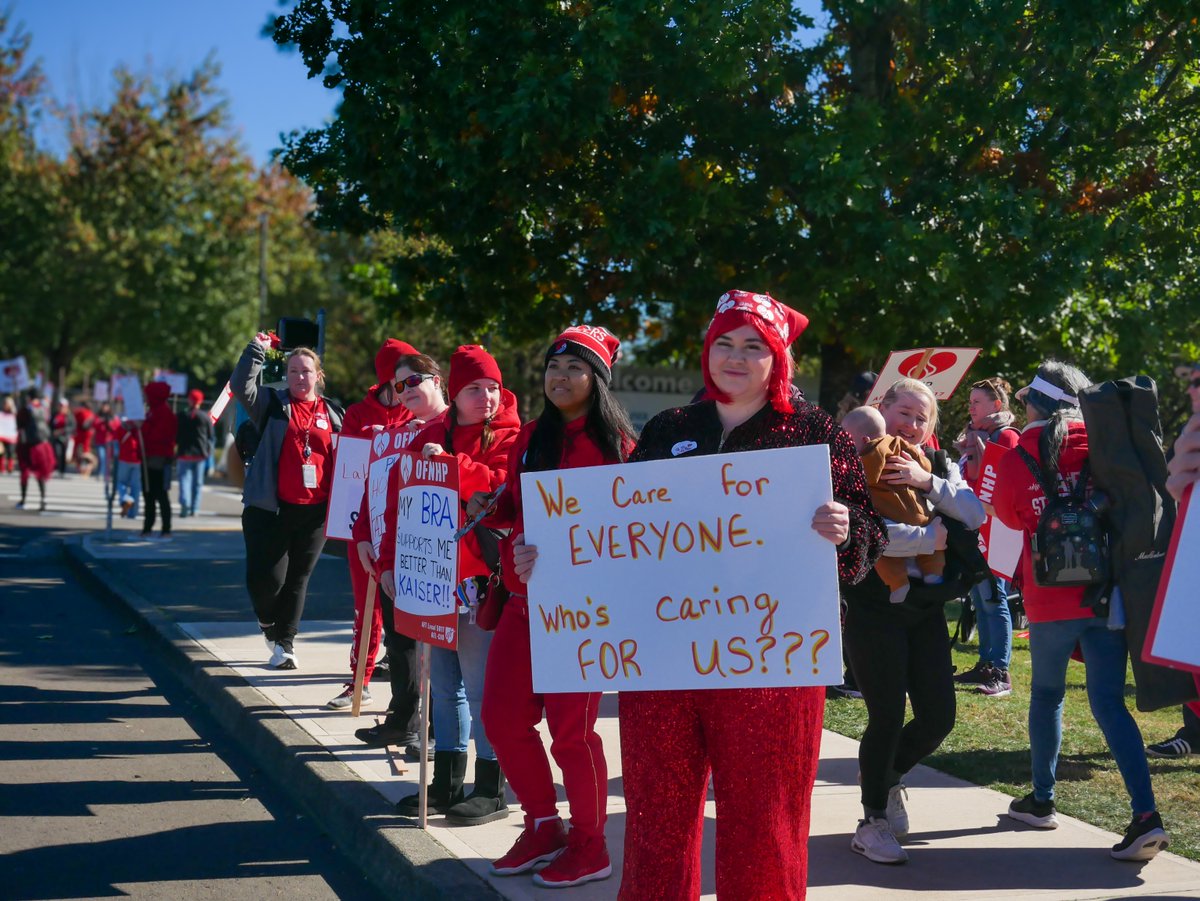 OregonAFLCIO's tweet image. Kaiser Permanente used to be the model of quality care. But today, executives are putting profits before patients — risking short staffing, longer wait times, and worse outcomes. 

Caregivers are on strike to protect the care our communities deserve. 

#OneVoiceOneFightOneFuture