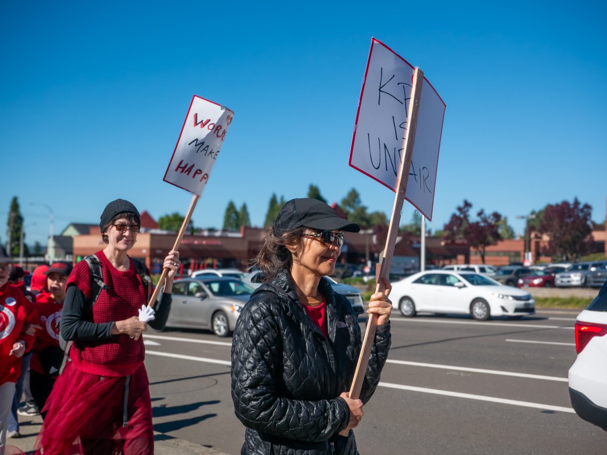 OregonAFLCIO's tweet image. Kaiser Permanente used to be the model of quality care. But today, executives are putting profits before patients — risking short staffing, longer wait times, and worse outcomes. 

Caregivers are on strike to protect the care our communities deserve. 

#OneVoiceOneFightOneFuture