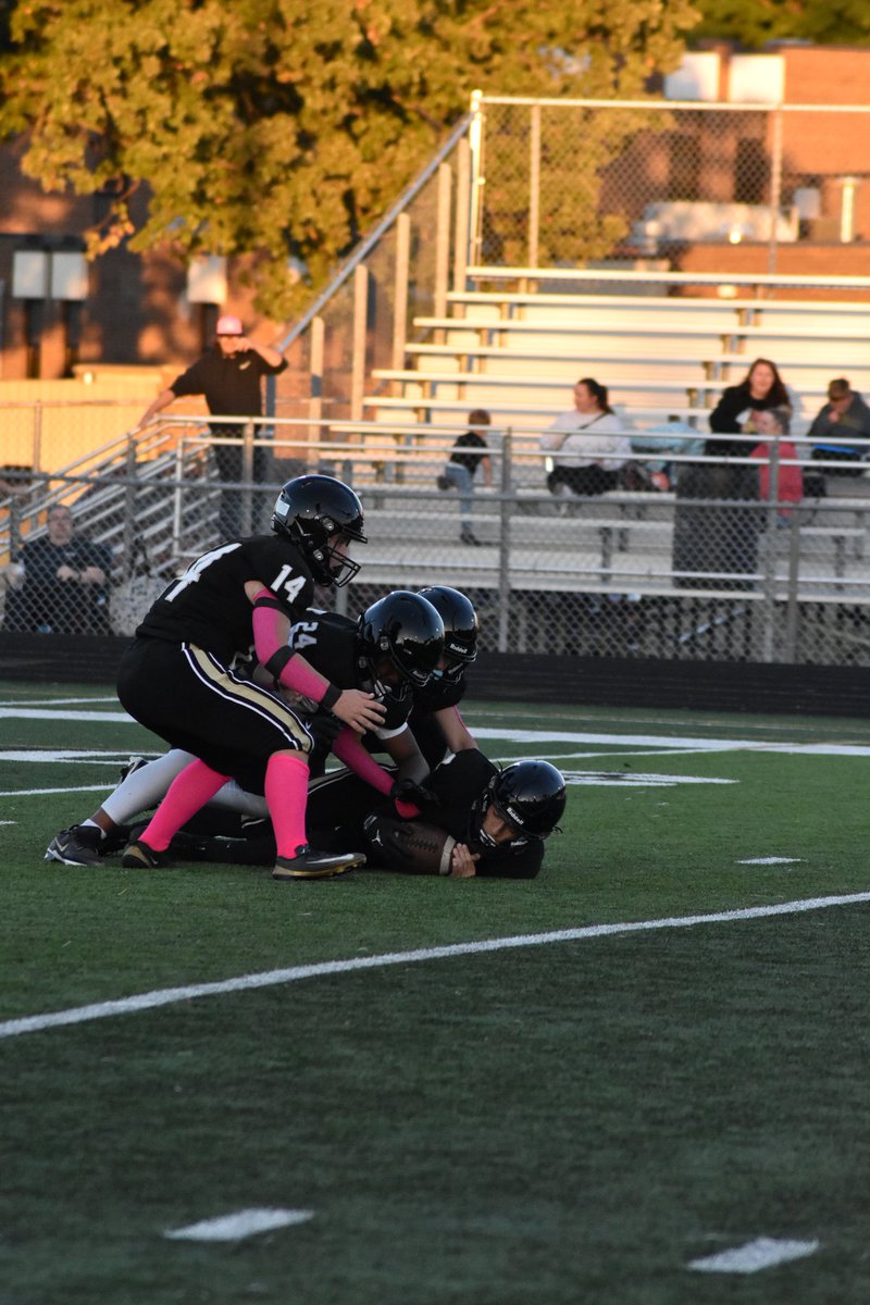 franklin_fb1234's tweet image. Game 7 pics I’m a little late on posting # 14 #highschool #football #highschoolstudent #sports @LCN_Crusaders @lcnboosterclub @LCN_FB