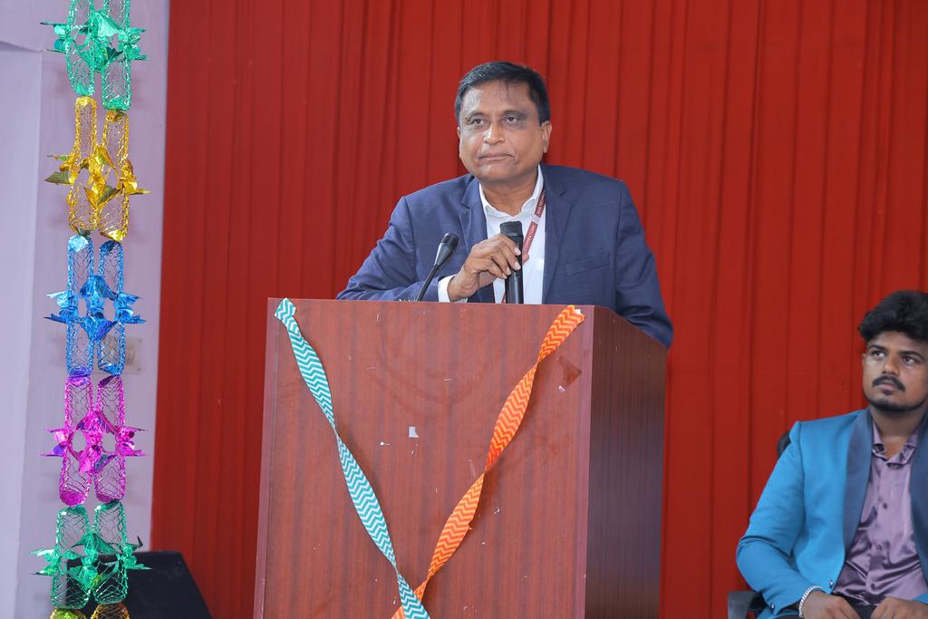 CoimbatoreRvs's tweet image. 🔥 ROMEAS’25 – National Level Technical Symposium!
Organized by the Dept. of Mechatronics Engineering, RVS Technical Campus, Coimbatore.
A grand celebration of innovation, creativity &amp;amp; teamwork! 💡🎓

#ROMEAS25 #RVSMechatronics #TechSymposium #InnovationInAction