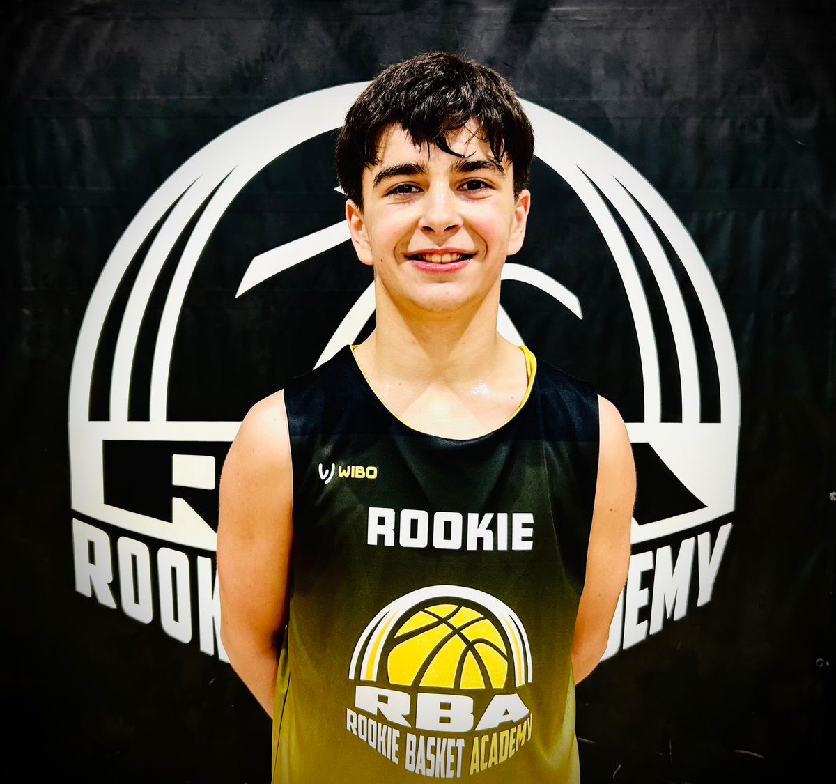 📸RBA BASKET📸
En la Rookie Basket Academy, cada entrenamiento y cada sonrisa reflejan pasión, trabajo y mucho basket 💛🖤
#rbabasket #wearewibo #familiawibo
