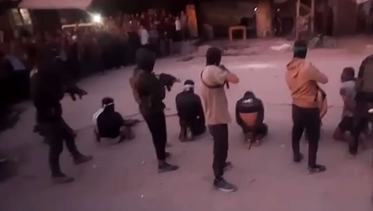 TheBabylonBee's tweet image. With Israel Withdrawal, Hamas Finally Able To Conduct Public Executions In Peace buff.ly/1bFHZgH