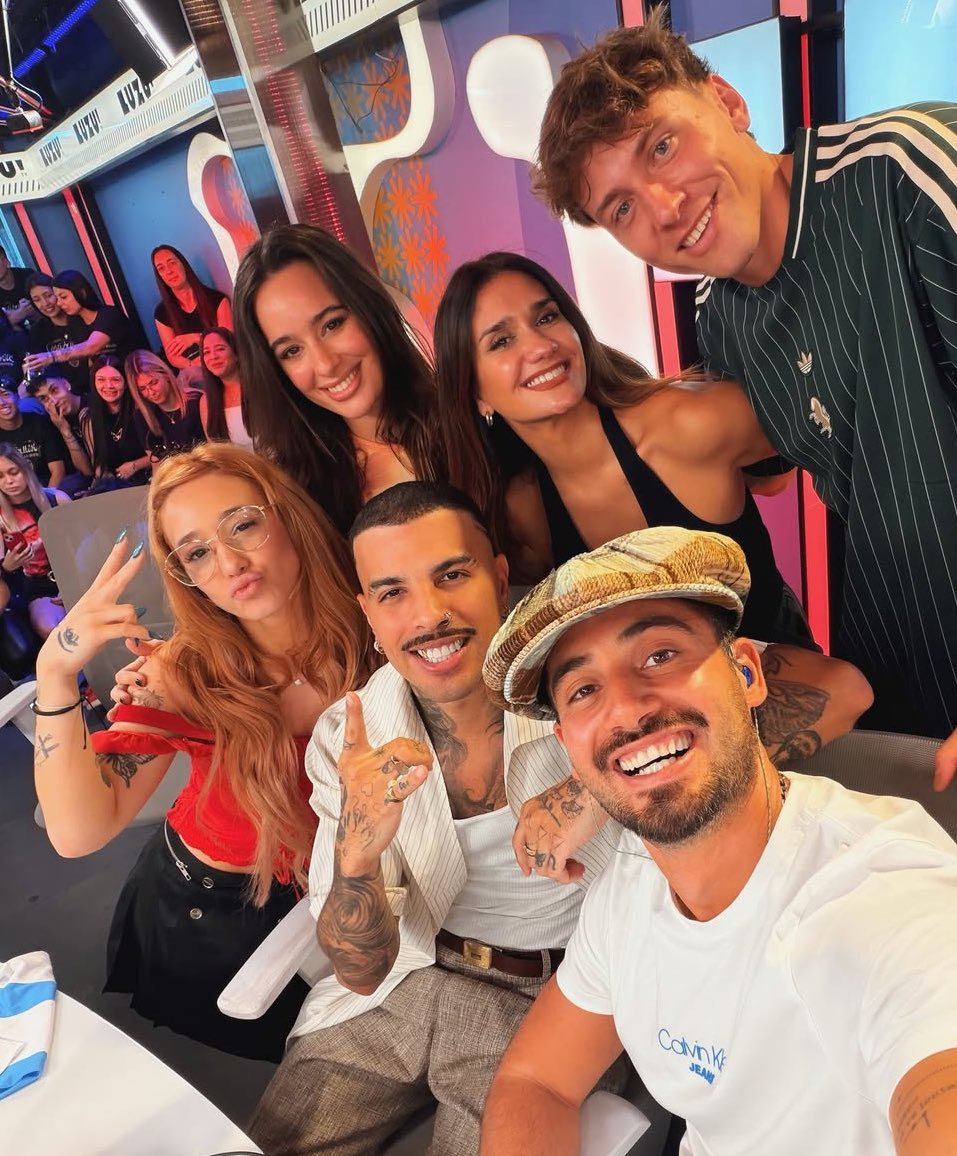 goni_ot94's tweet image. Luzu es lo mas random que hay en cualquier momento #nadiedicenada #LuzuTv