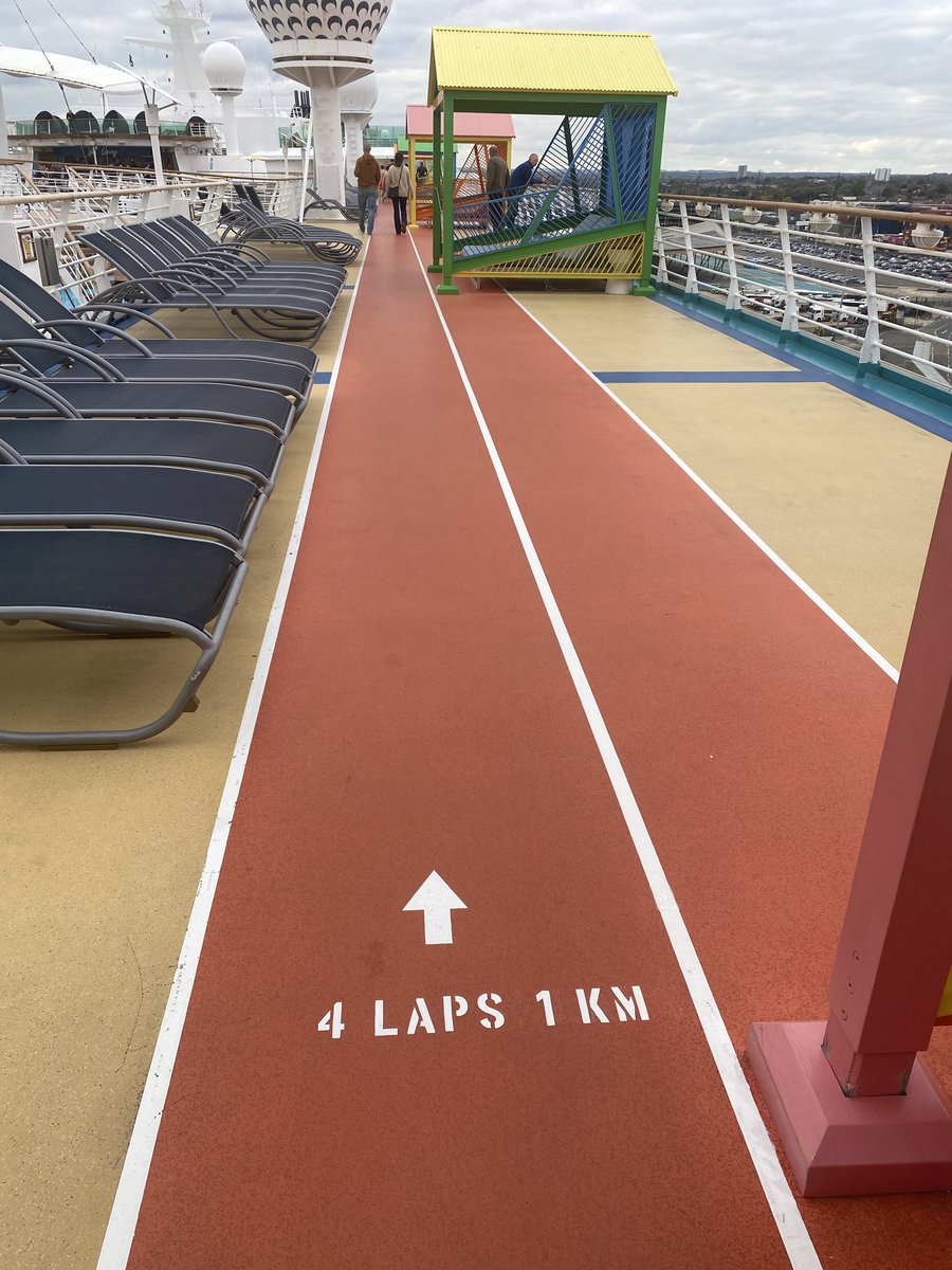 #RoyalCaribbean
#IndependenceOfTheSeas 🚢 

Doesn’t look like Southampton in that first photo 📸 

If anyone needs me I’ll be running round in circles for the next 2 weeks
🤣🤣🤣