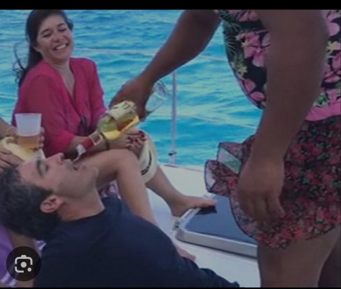 Quizás en esta foto lo reconocen más,a este PARÁSITO