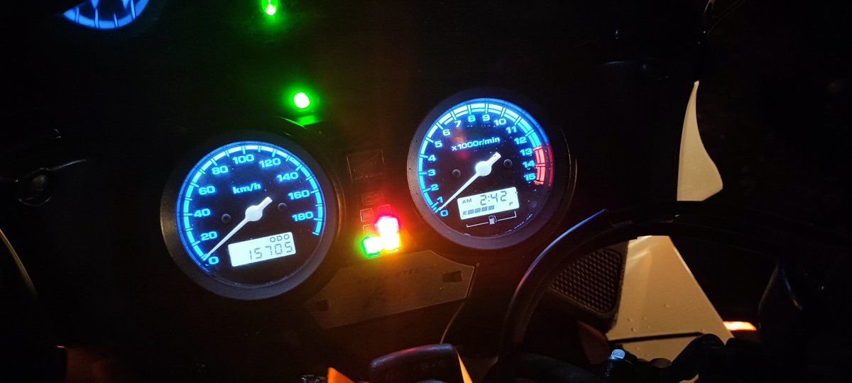 バイク乗りの朝は早い