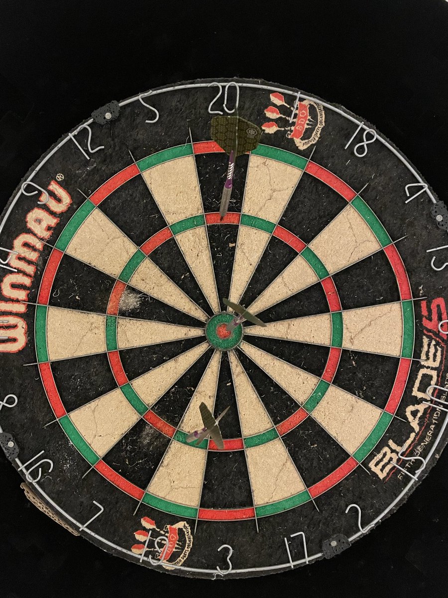 Dartbot (8) in shambles eftir þetta