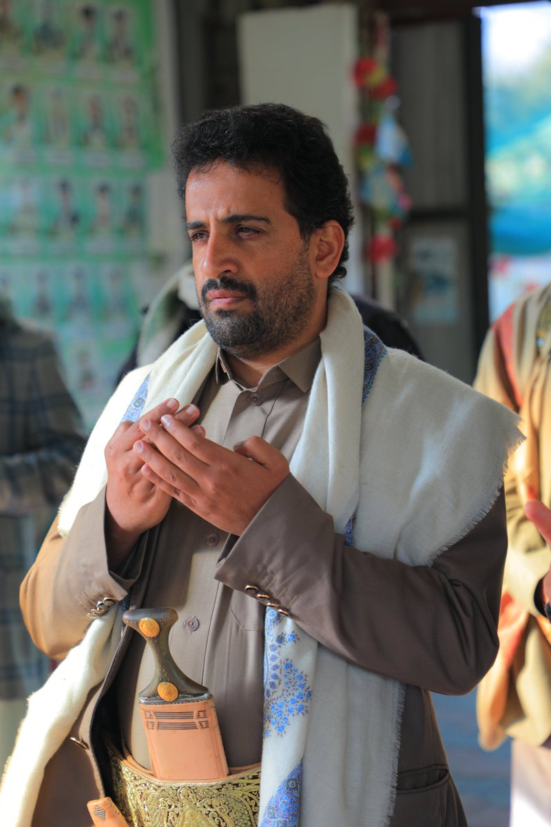 علي بن ابي طالب عليه السلام جد هذا الأسد العظيم يقول :
لألف ضربة بالسيف أهون من موتة واحدة على الفراش.
إنه المنهج الذي مضى عليه أهل البيت عليهم السلام فهم أول من يضحي بدماءه وأمواله في سبيل الله والمستضعفين.
هنيئا استثمار موتك يا سيدي هنيئا فوالله لو اننا نُقتل ثم نُحرق ثم نُنشر