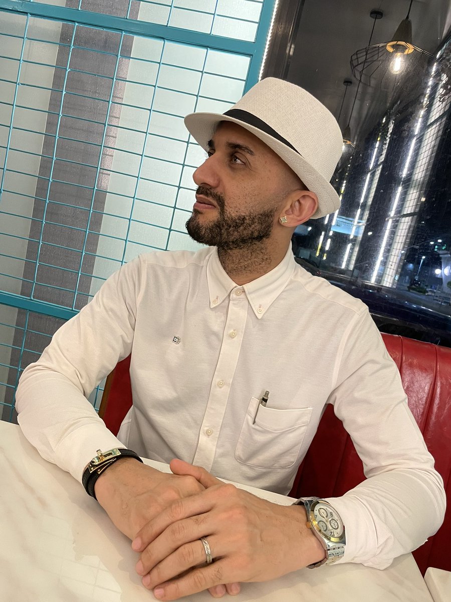 No estoy donde quiero, pero estoy mucho más cerca que antes.

Dios Provee, Dios Proveerá y Dios tiene el control🙏.

#internacional #expresiónlibre