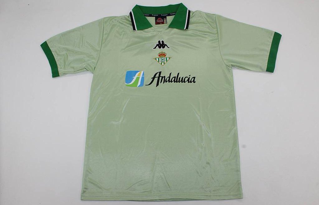 BrioEnfurecida's tweet image. 🚨🚨🚨🚨SORTEO🚨🚨🚨🚨

Si quieres esta preciosidad en tu casa (la camiseta), te interesa! 
La camiseta retro del Betis de la 99/00

⚠️ PASOS:

1️⃣ Seguir a @Ctinfo_17 y @BrioEnfurecida .

2️⃣ Dar RT y LIKE al tweet.

🎁 Ganador el 23 de octubre 

🍀 ¡Mucha suerte!