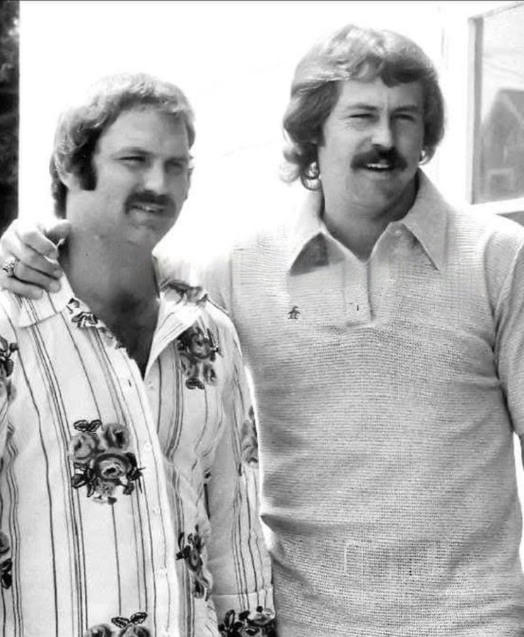 BBGreatMoments's tweet photo. Thurman Munson and Catfish Hunter. https://t.co/ySnAmuqIq8