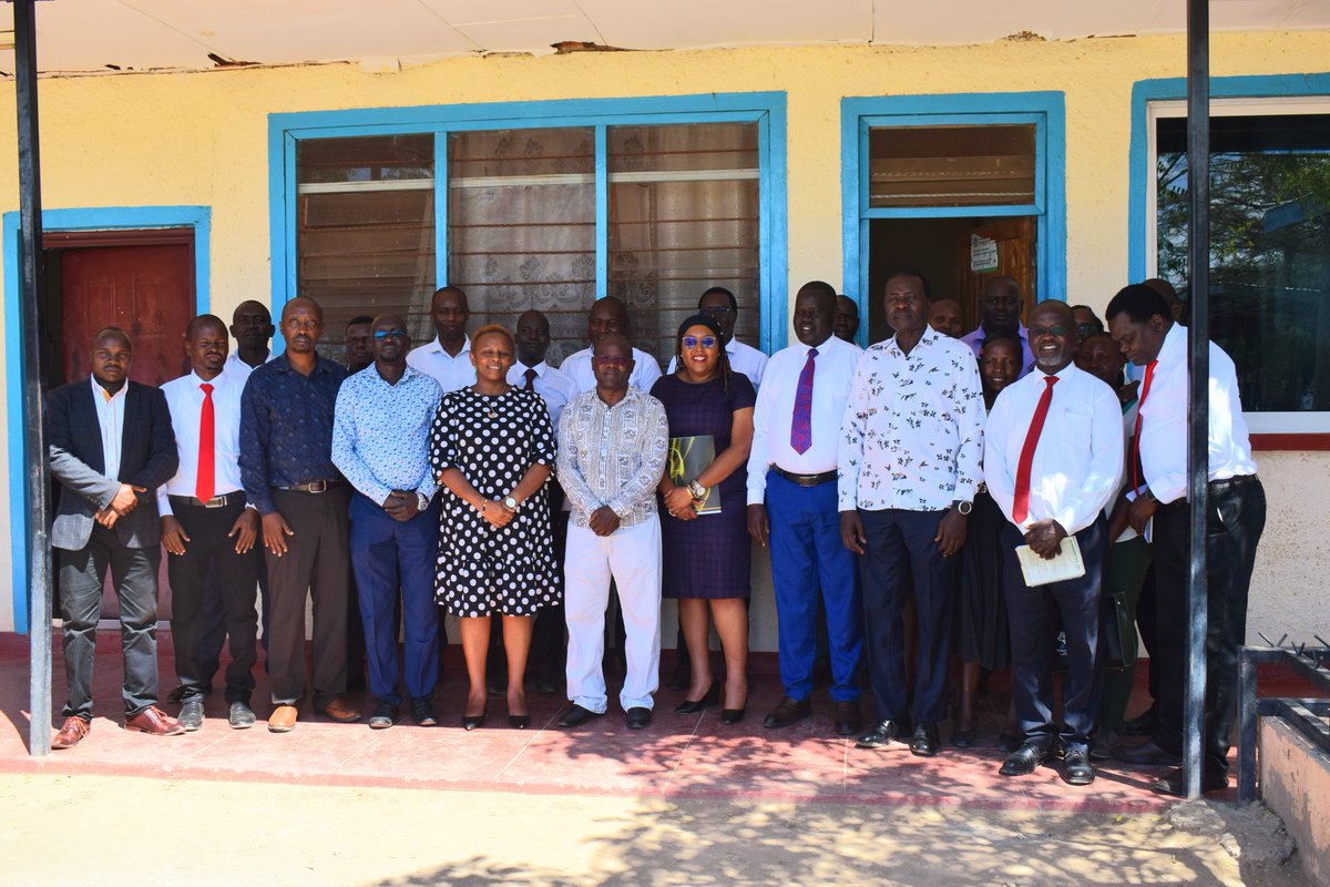 ICPAK_Kenya's tweet image. On 15th October 2025, ICPAK led by Chairman, CPA Prof. @ElizabethK38467 Kalunda, and North-Rift Branch Chairman, CPA Leonard Kibet, held a mentorship session at Turkana University College. The team was received by the Principal, Prof. George Chemining'wa.

Over 200 students from…